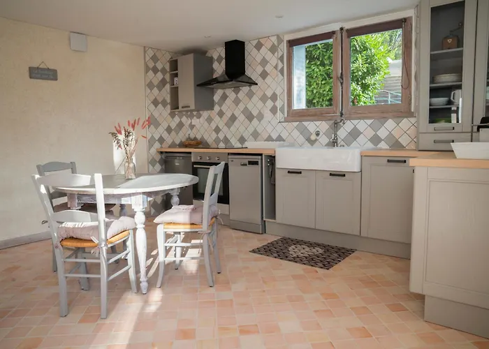 T2 Parking & Terrasse - Cret De La Roche Apartment Aix-les-Bains